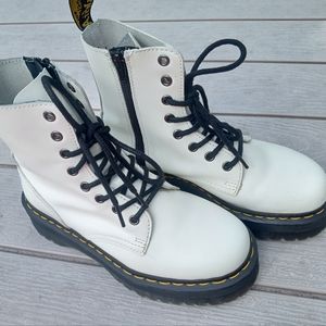 Dr. Martens White Jaden
